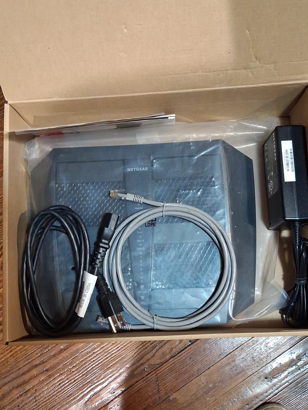 Netgear,Nighthawk X6,AC3200.Tri Band WiFi Router.Unused Model R8000.NIB - Picture 2 of 9